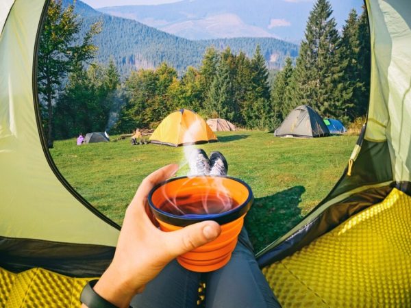 10 choses à emporter pour un séjour de camping réussi