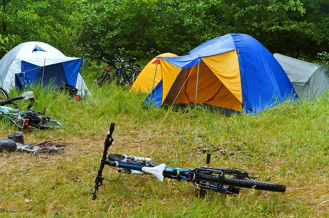 Faire du camping : Ce que vous devez apporter