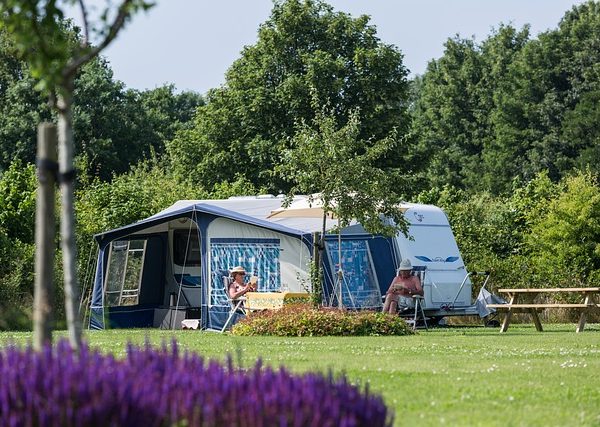Tout ce que vous devez savoir pour préparer un voyage de camping en famille en France